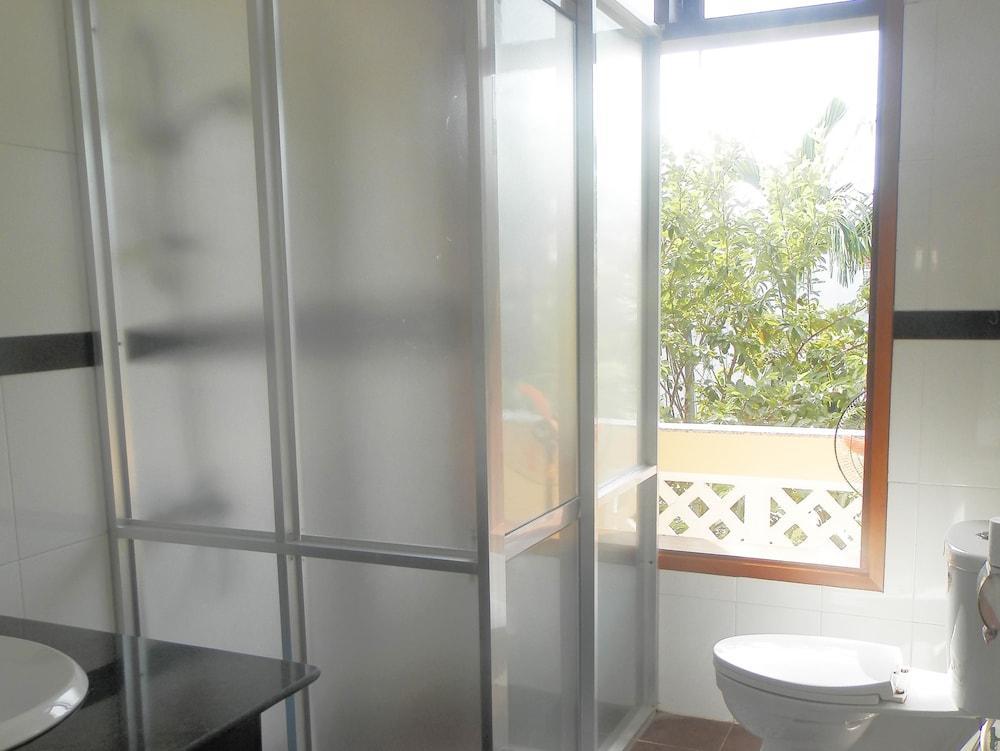 Chat Inn Homestay Хойан Экстерьер фото