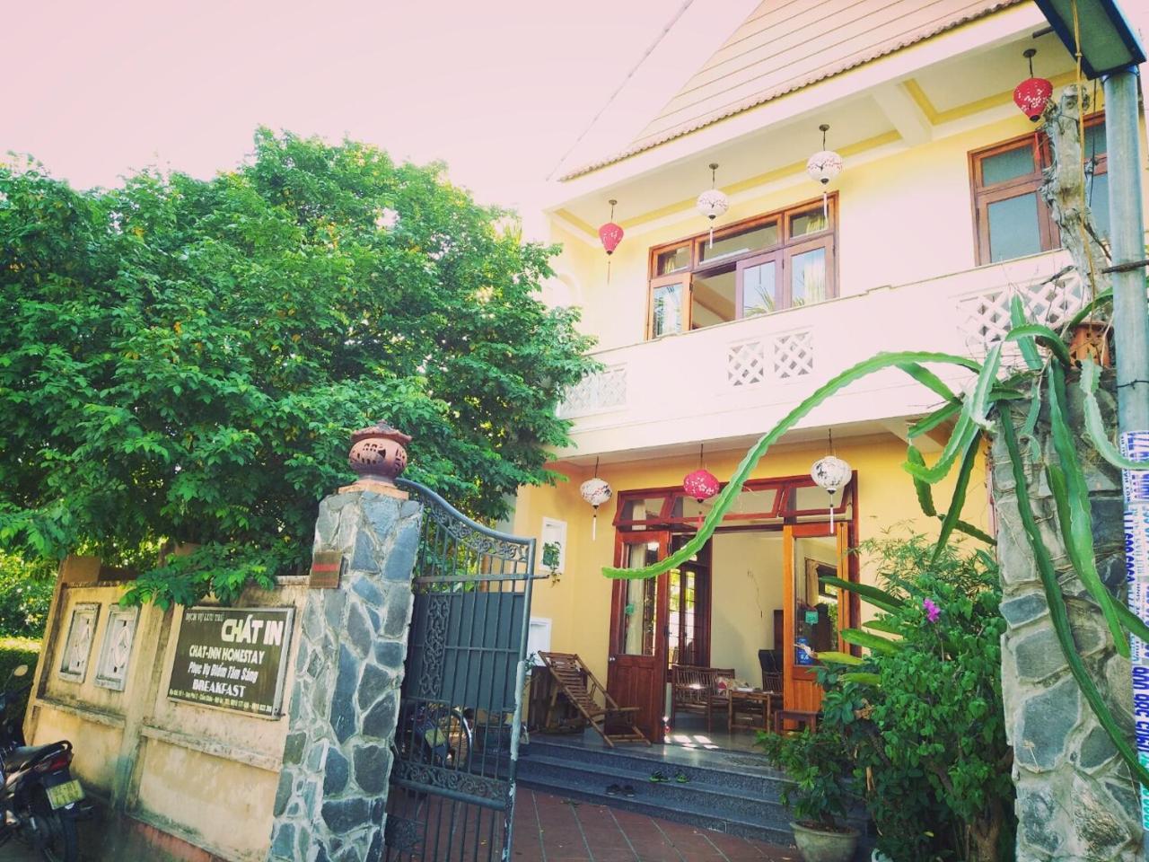Chat Inn Homestay Хойан Экстерьер фото