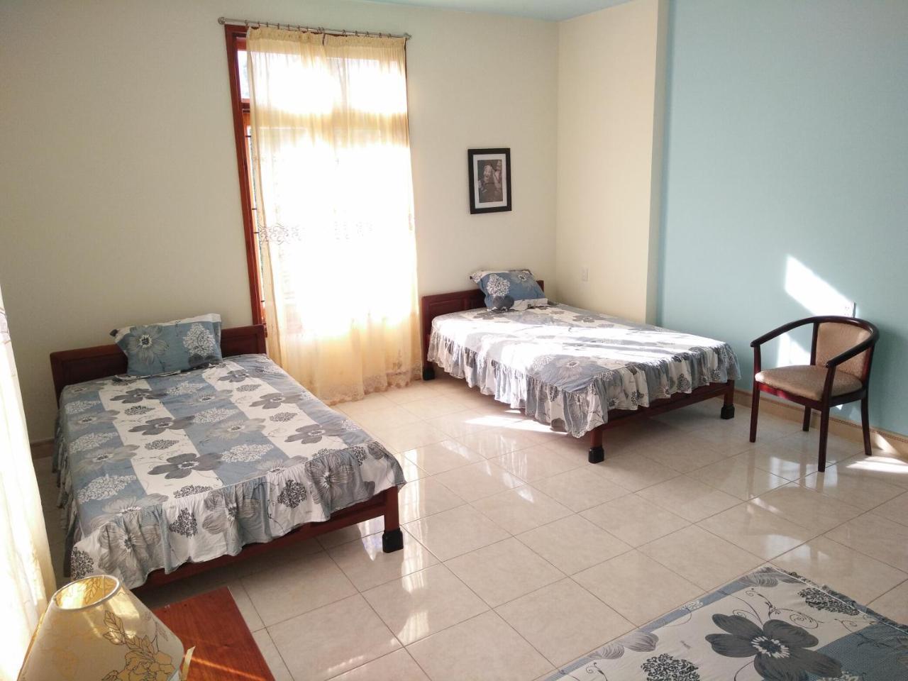 Chat Inn Homestay Хойан Экстерьер фото