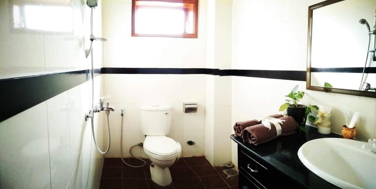 Chat Inn Homestay Хойан Экстерьер фото